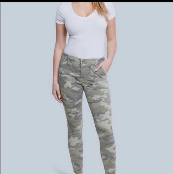 SEVEN Camo Utility Ankle Skinny Jeans - Picture 2 of 2